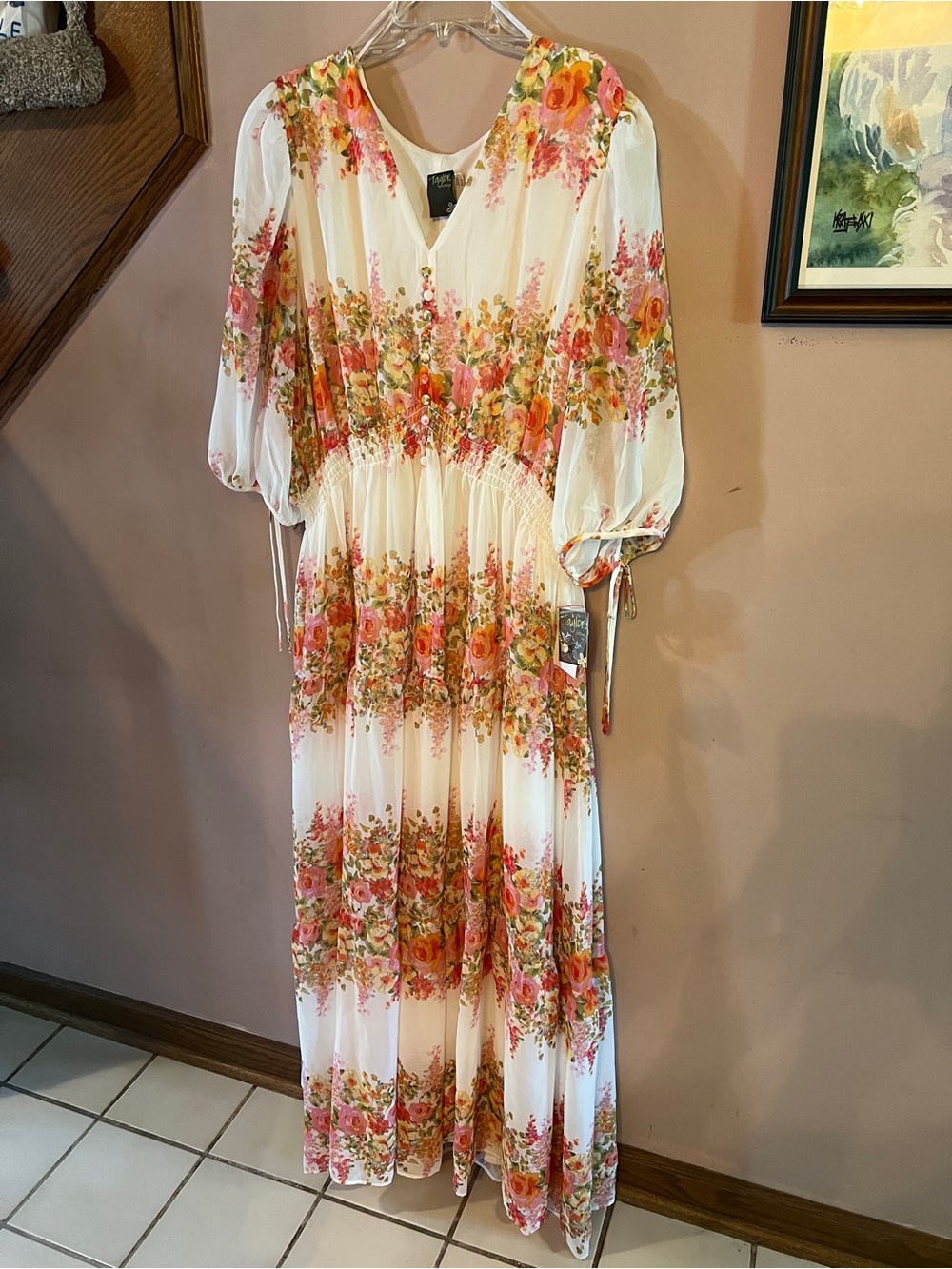Taylor Woman maxi dress, NWT, beautiful floral print with elastic waist.